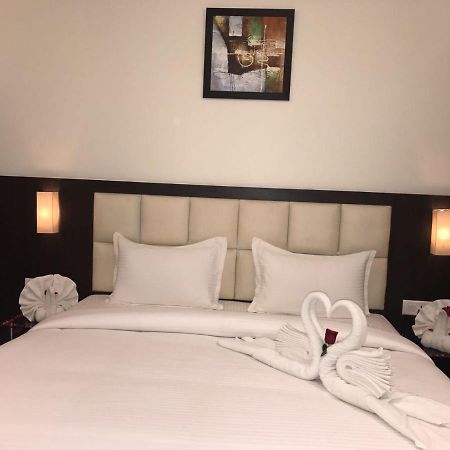 Hotel Anandi Inn Ballia Екстериор снимка
