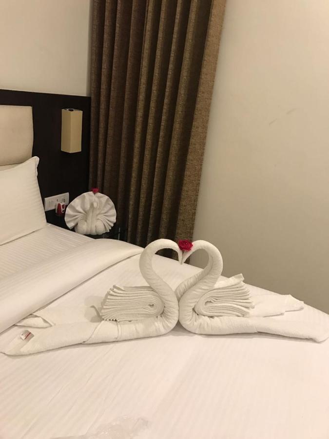 Hotel Anandi Inn Ballia Екстериор снимка